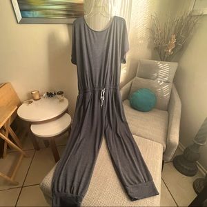 3x Grey short sleeved roomper